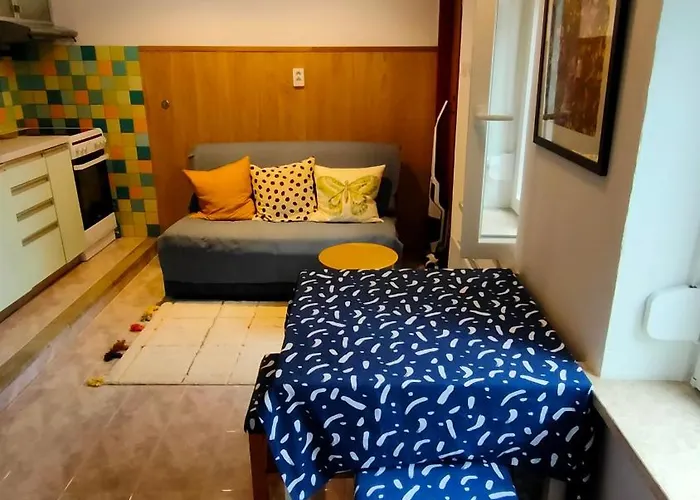 Sola - Cozy In With Beautiful Scenery